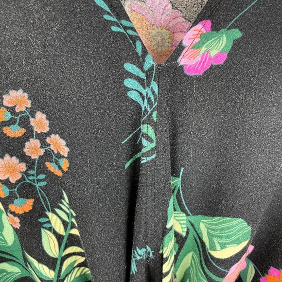 Lovestitch Floral Crop Button down Top S - Picture 9 of 10